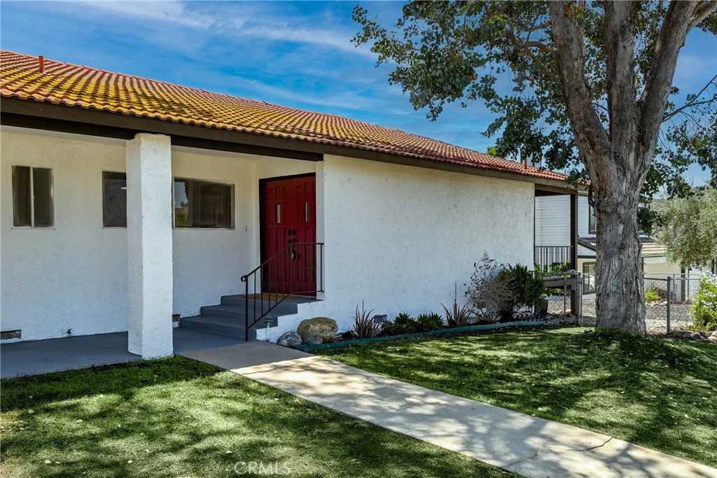 22587 Canyon Lake Dr S Drive S