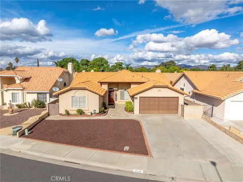 Photo of 2830 Banyan Tree Ln, Hemet, CA 92545 (MLS # SW25262022)