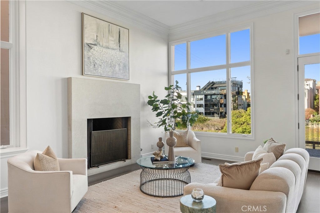 5206 Pacific Avenue Ave, Marina Del Rey CA 90292