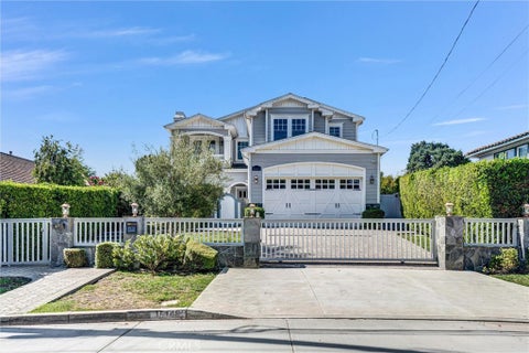 Photo of 15148 Greenleaf ST, Sherman Oaks, CA 91403 (MLS # WS26188672)