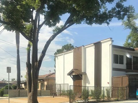 Photo of 881 N Oakland Avenue #7, Pasadena, CA 91104 (MLS # PF26082811)