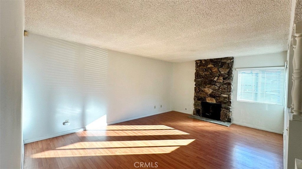 5517 N Del Loma Avenue