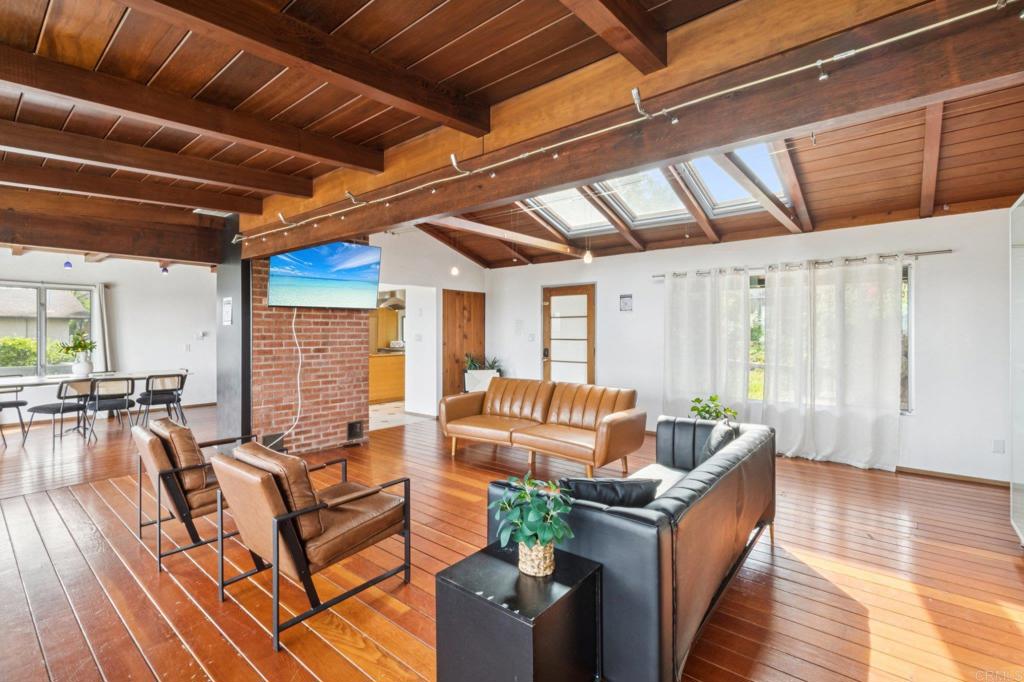 4322 Vista Coronado Drive