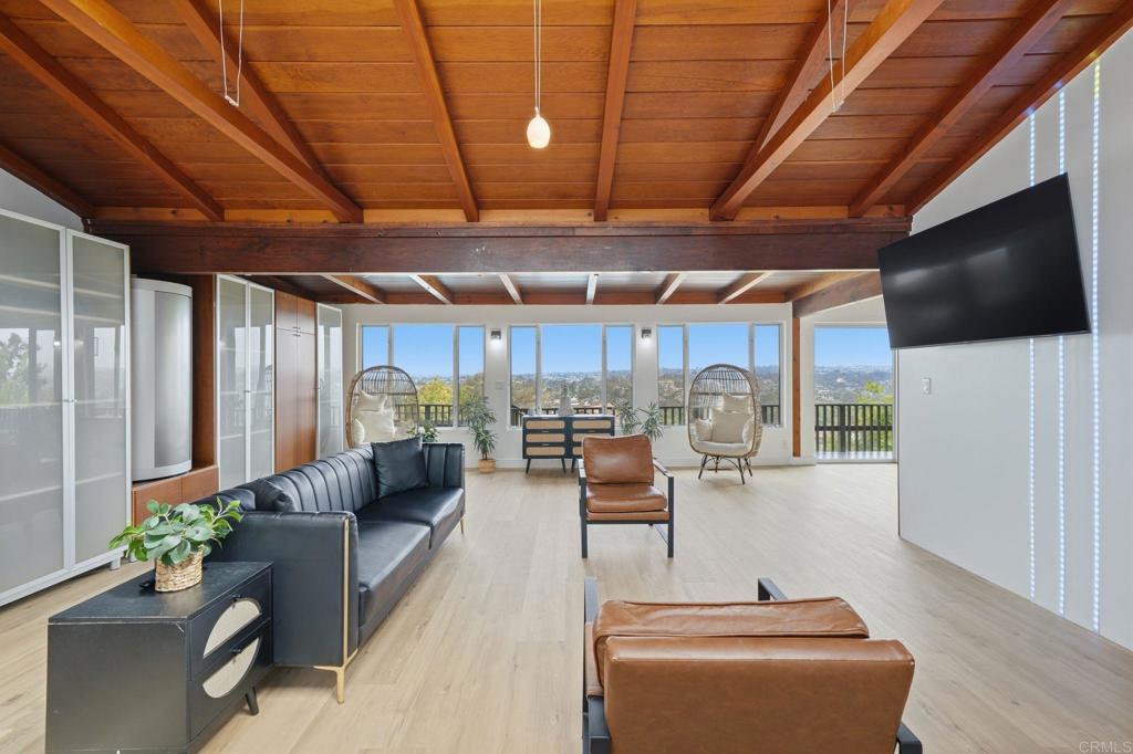 4322 Vista Coronado Drive