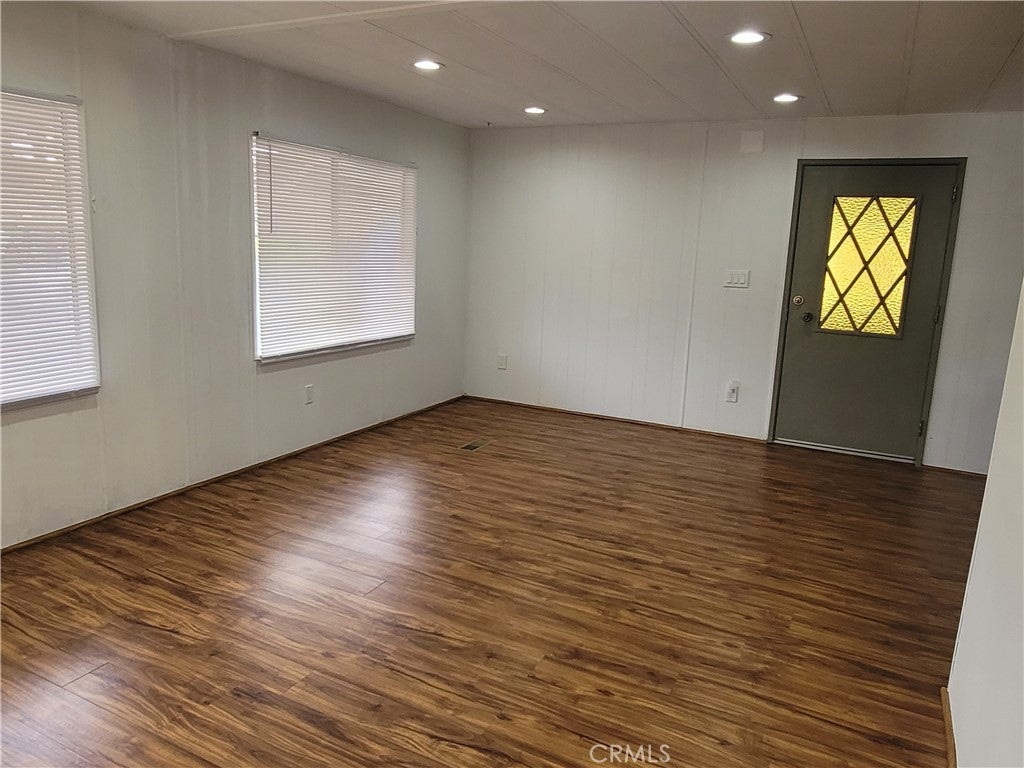 21601 Canyon 4