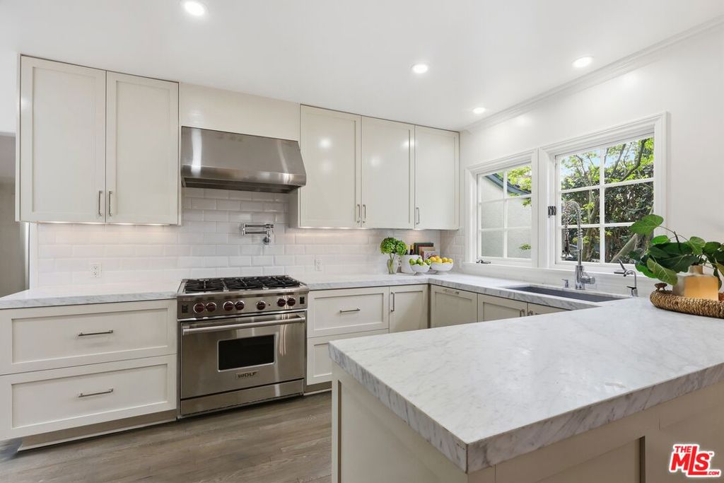 8809 Evanview Drive