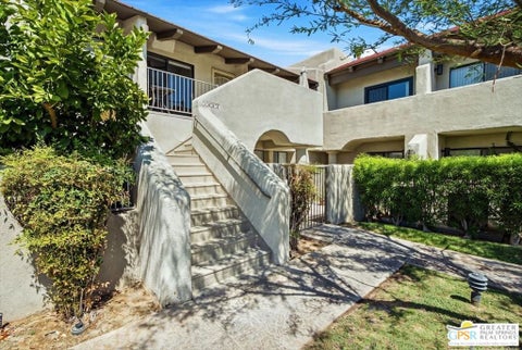 Photo of 1150 E Amado Road #16B2, Palm Springs, CA 92262 (MLS # 26867971PS)