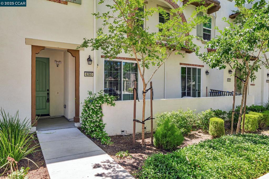 GALE RANCH - Residential