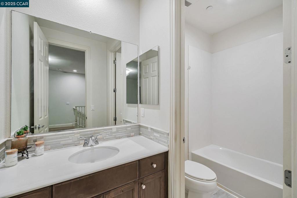 GALE RANCH - Residential