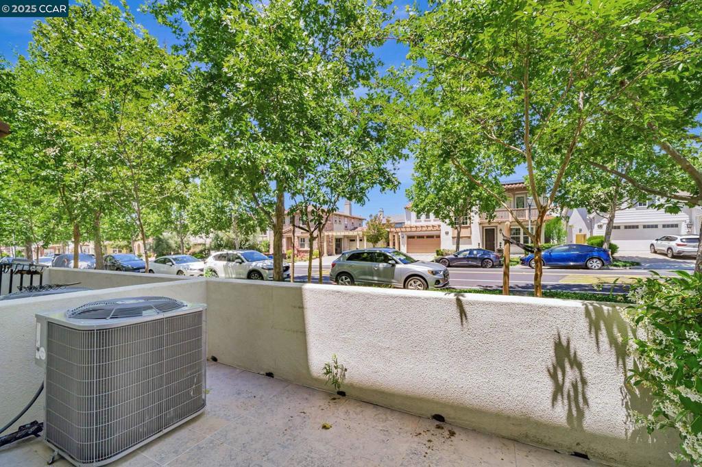 GALE RANCH - Residential