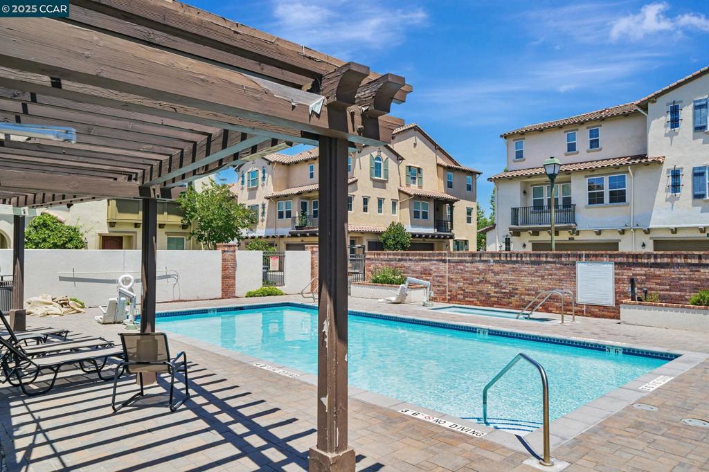 GALE RANCH - Residential