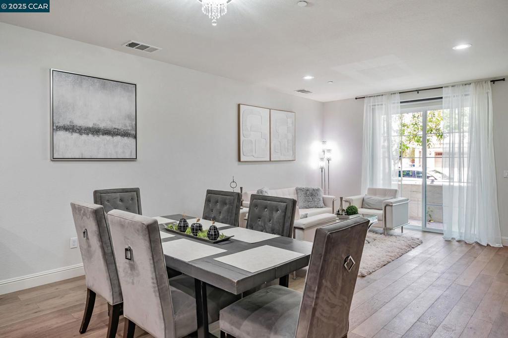 GALE RANCH - Residential