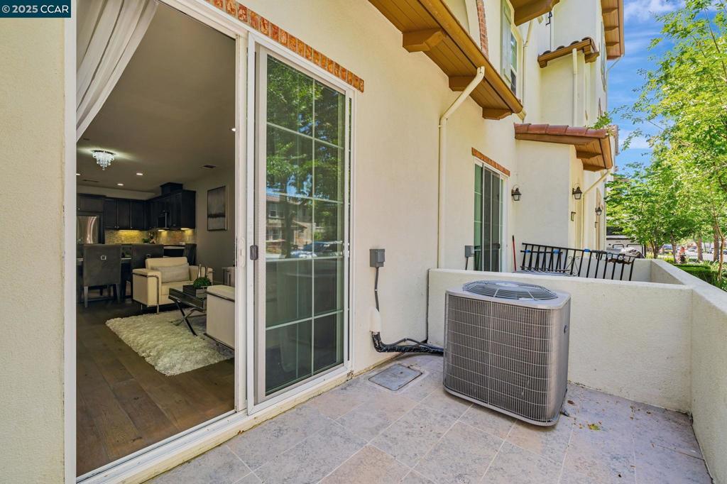 GALE RANCH - Residential