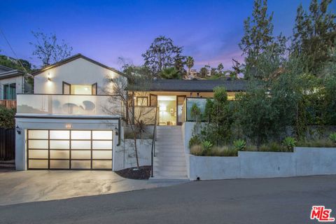 Photo of 1601 Sunset Plaza Drive, Los Angeles, CA 90069 (MLS # 26671789)