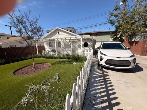 Photo of 7641 7643 Washington Avenue, Whittier, CA 90602 (MLS # TR26050208)