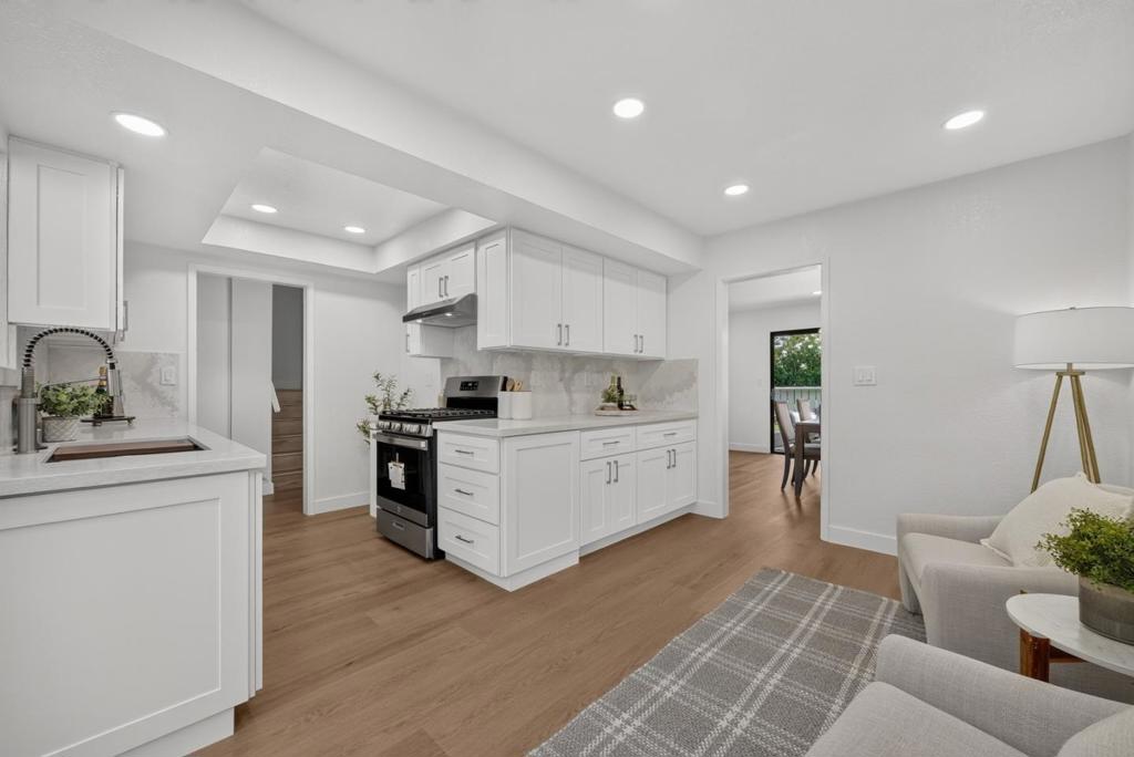 5380 Brookside Court