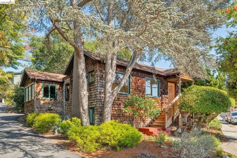 Photo of 5909 Jordan Ave AVE, El Cerrito, CA 94530 (MLS # 41145526)
