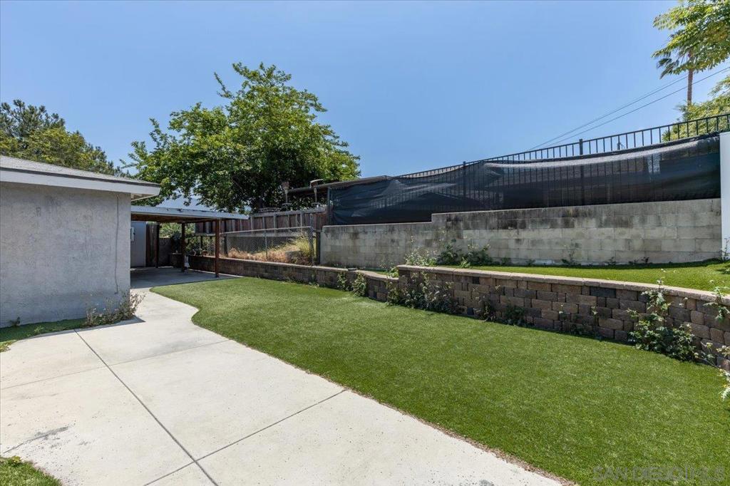 753 La Presa Ave