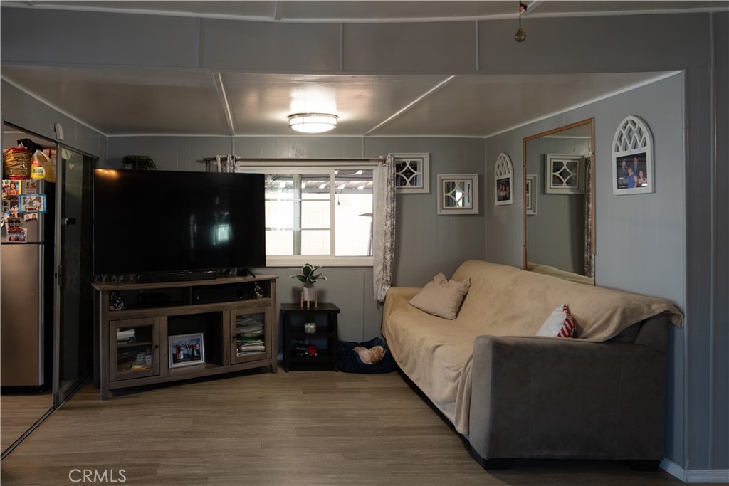 22503 meyler st 26