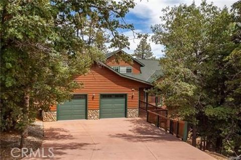 Photo of 1186 Alameda Ct, Big Bear, CA 92314 (MLS # OC26083945)