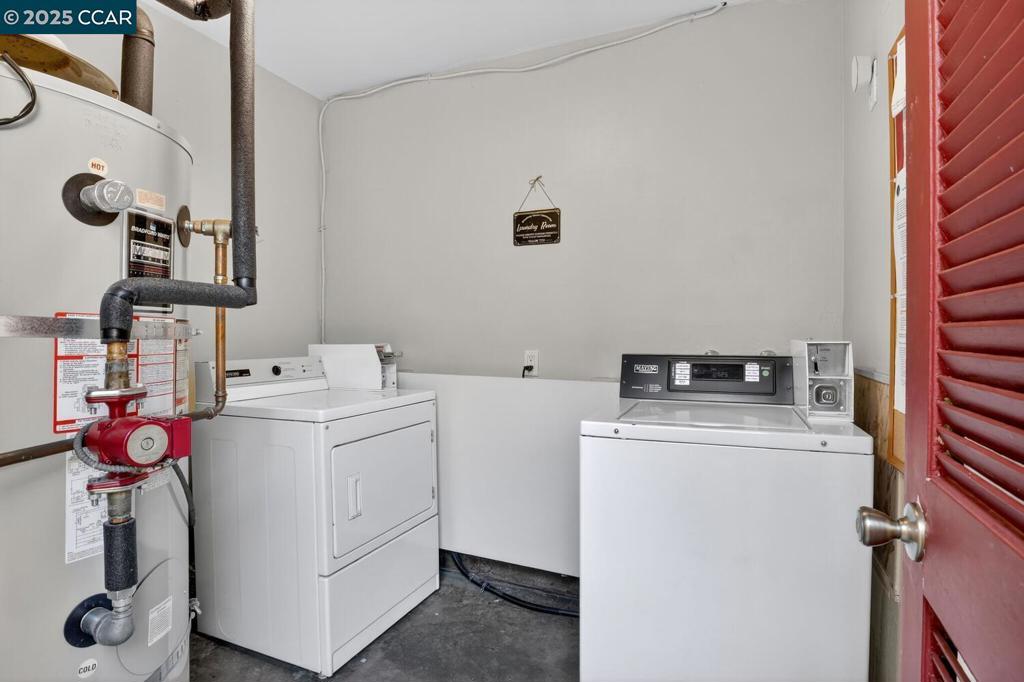 EAST END - Residential