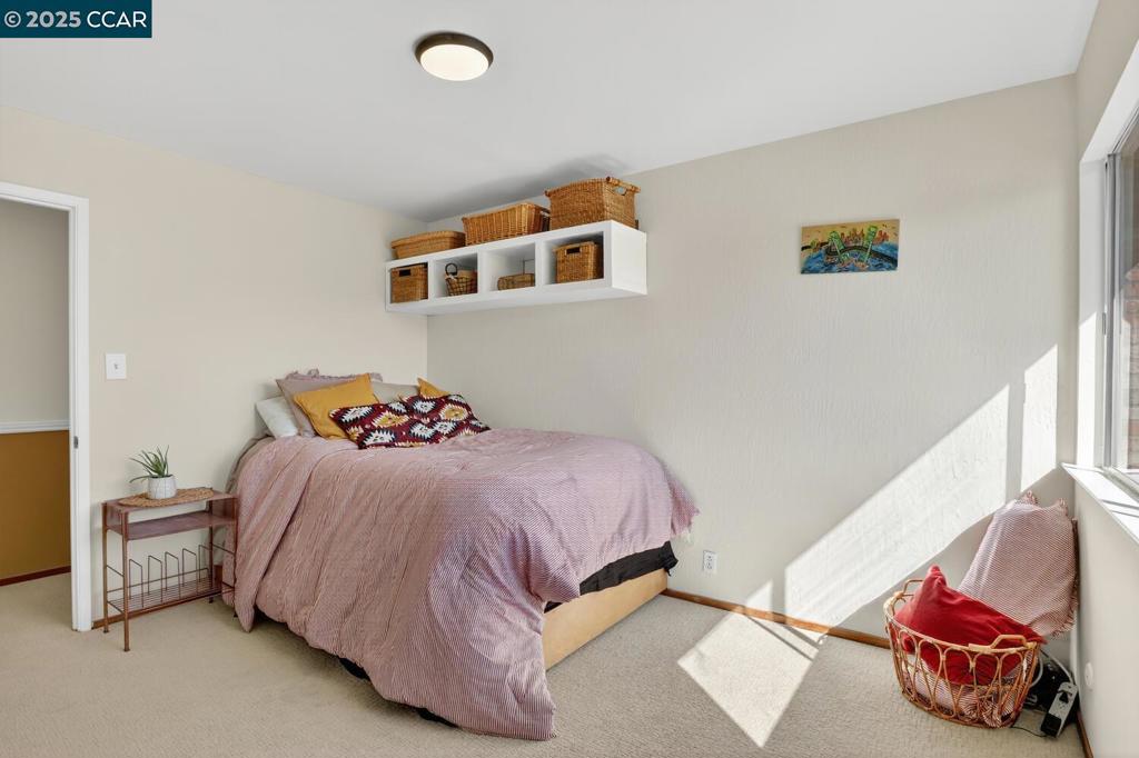 EAST END - Residential