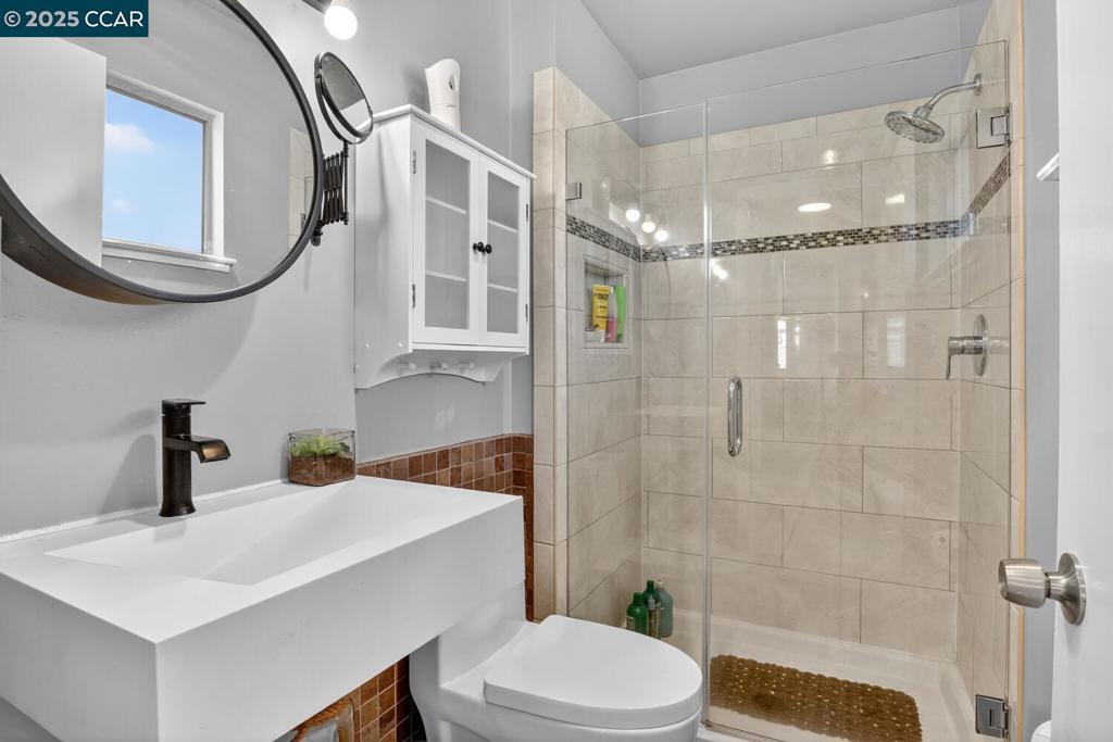 EAST END - Residential