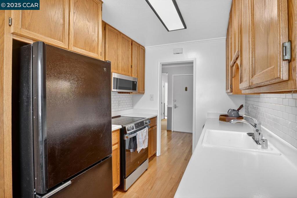 EAST END - Residential