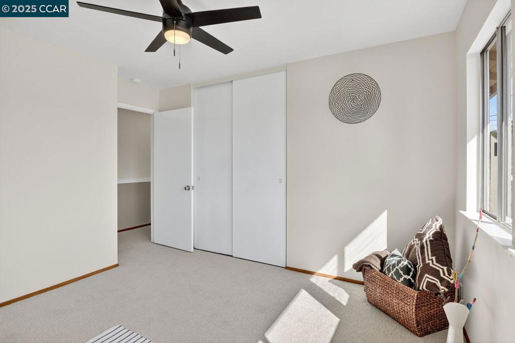 EAST END - Residential