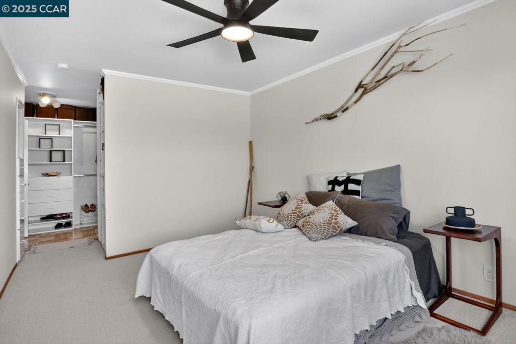 EAST END - Residential