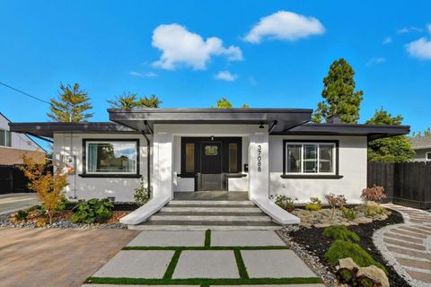 Photo of 37088 Arden Street, Newark, CA 94560 (MLS # ML82029861)