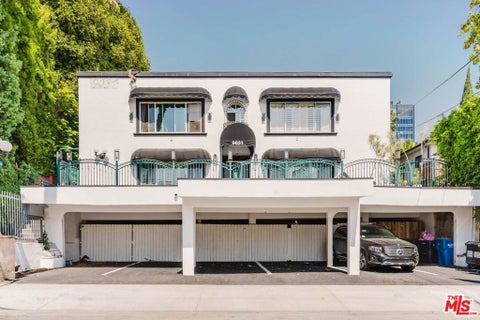 Photo of 9031 Phyllis Avenue #1, West Hollywood, CA 90069 (MLS # 26992225)