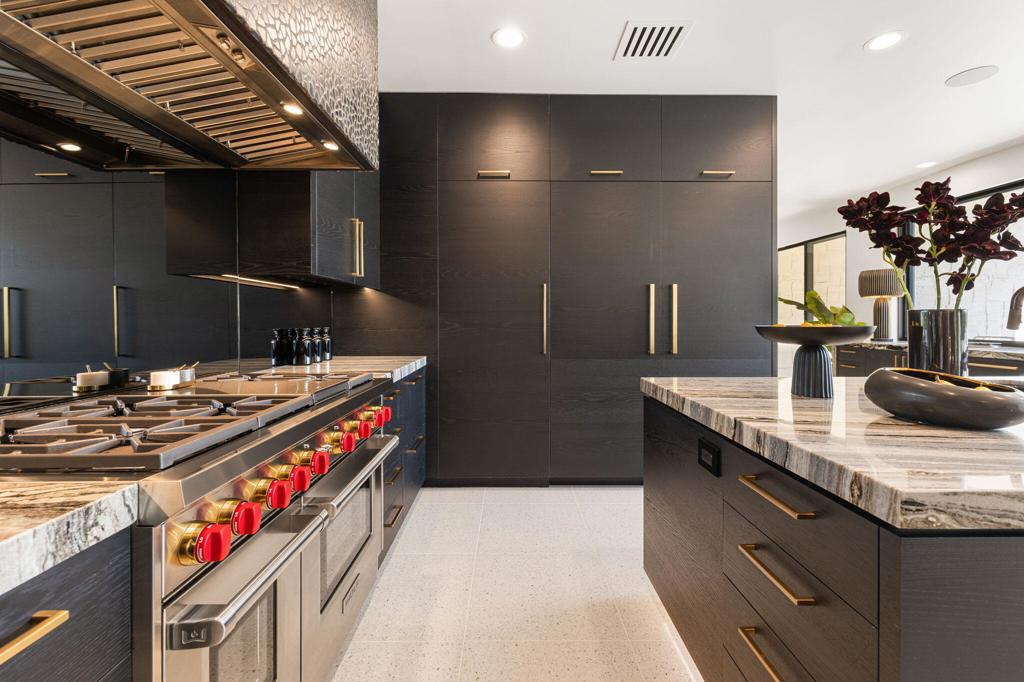 Thunderbird Heights - Residential