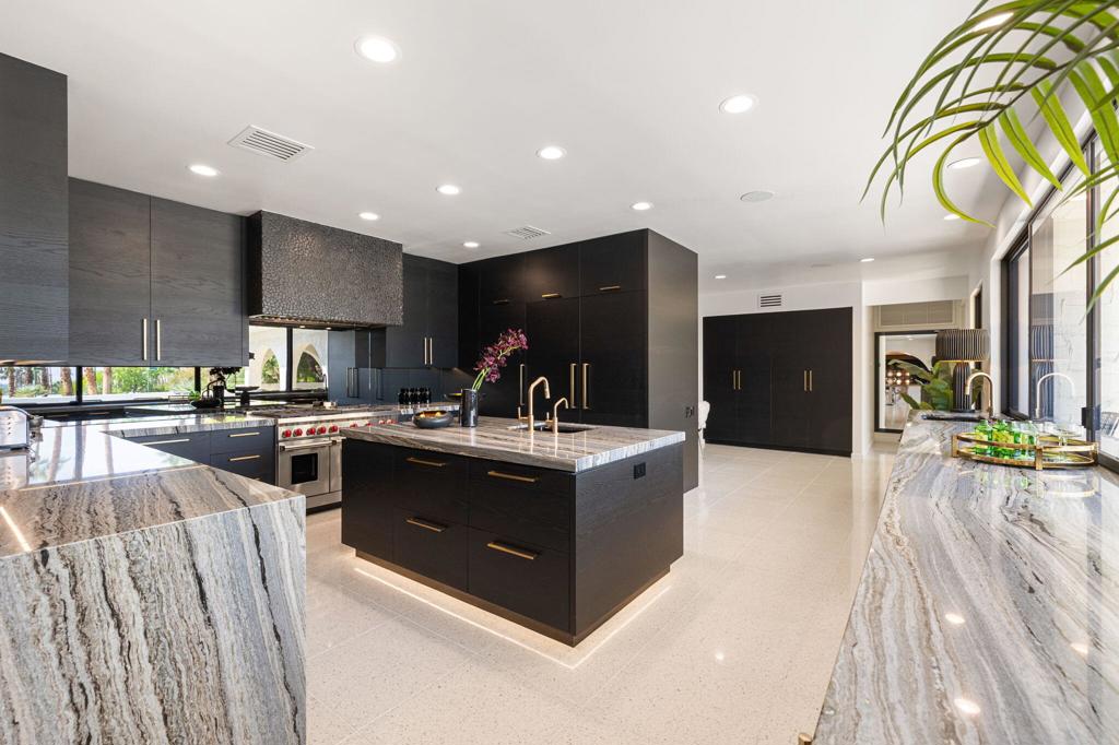 Thunderbird Heights - Residential