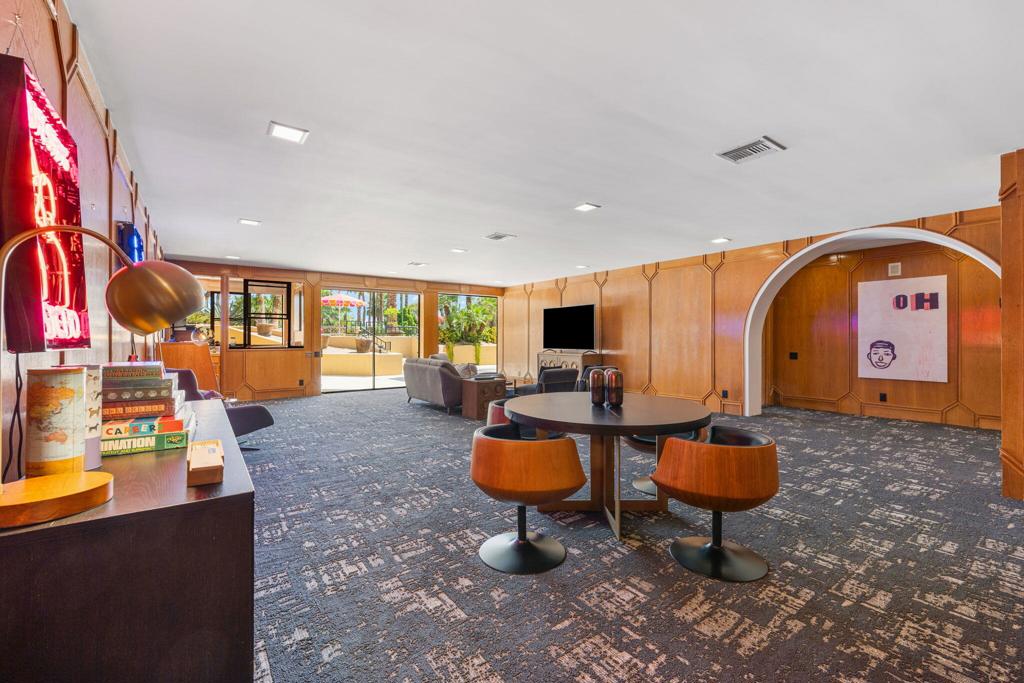 Thunderbird Heights - Residential