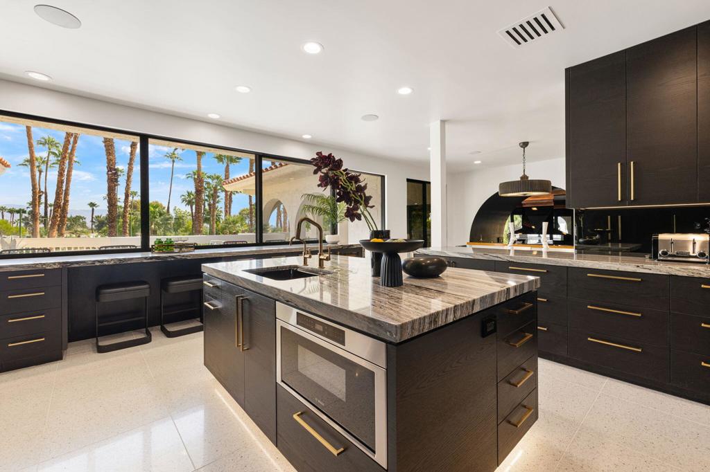 Thunderbird Heights - Residential