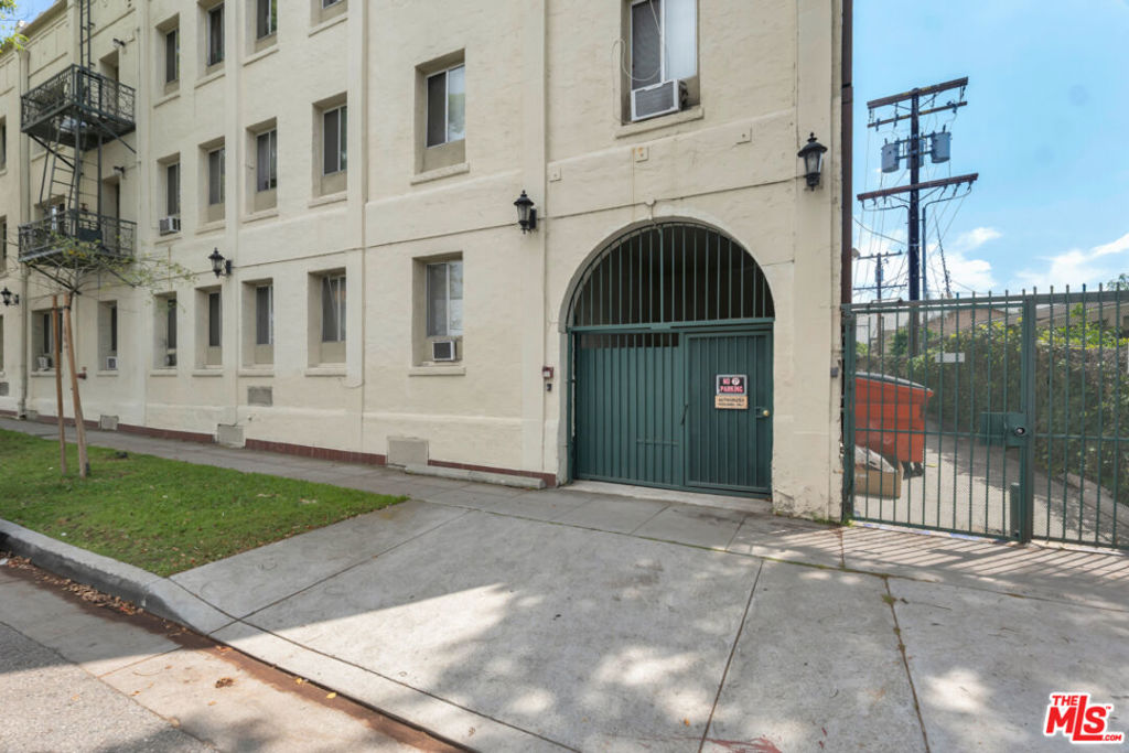 1001 S Central Avenue