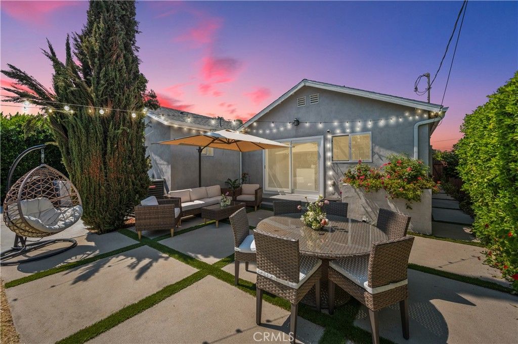 Photo of 17642 Calvert Street, Encino, CA 91316 (MLS # SR26004019)