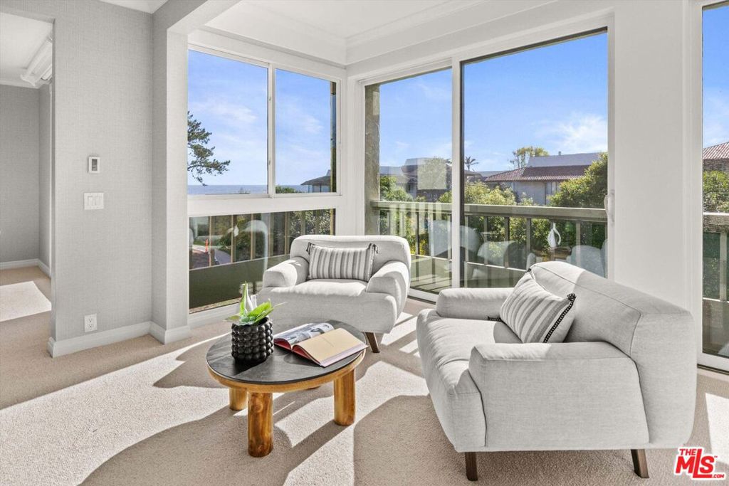 27 Seaview Drive