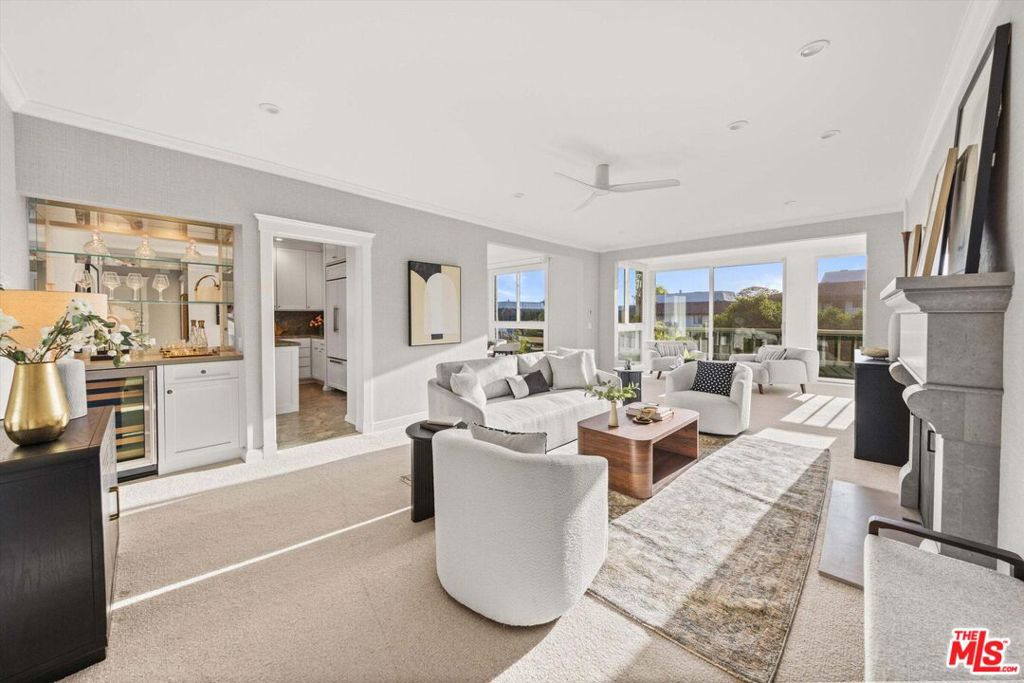 27 Seaview Drive