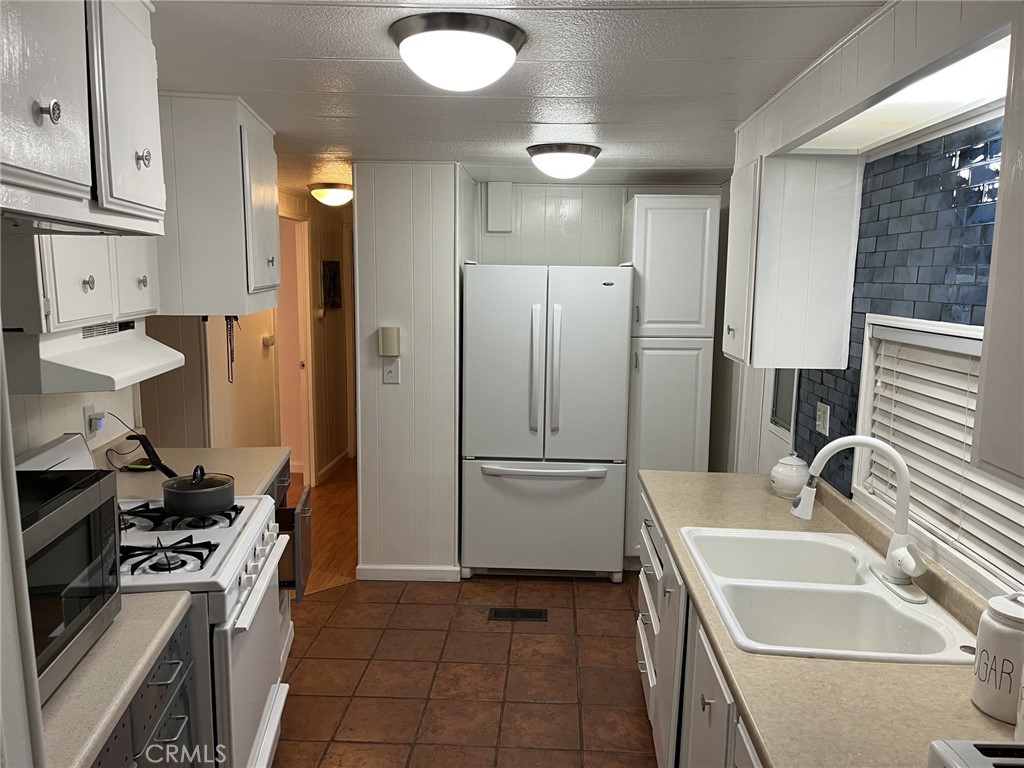 Desert Crest - Residential