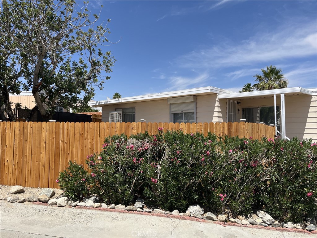 Desert Crest - Residential