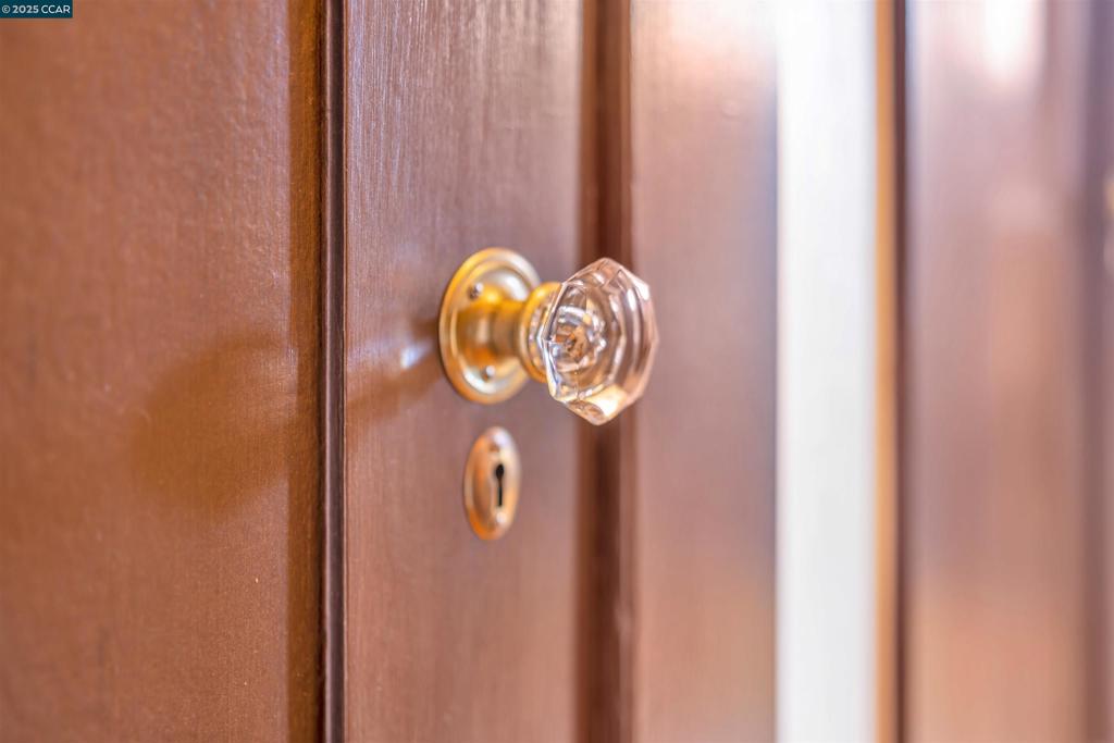 CENTRAL ALAMEDA - Residential