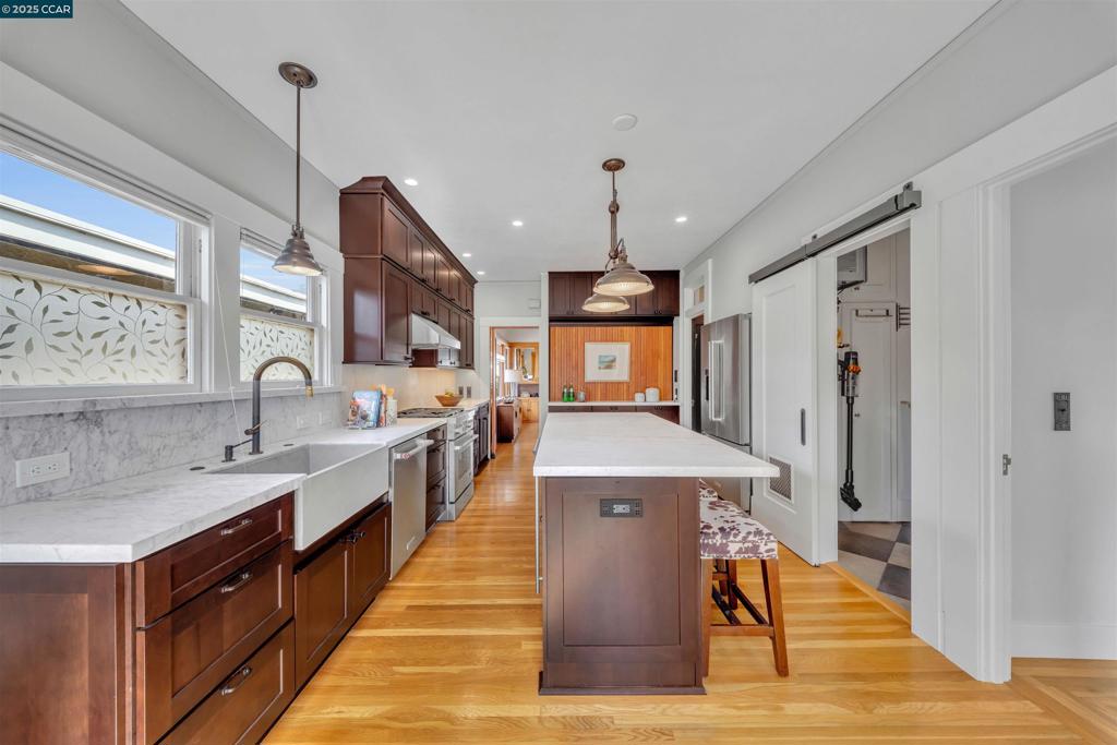 CENTRAL ALAMEDA - Residential