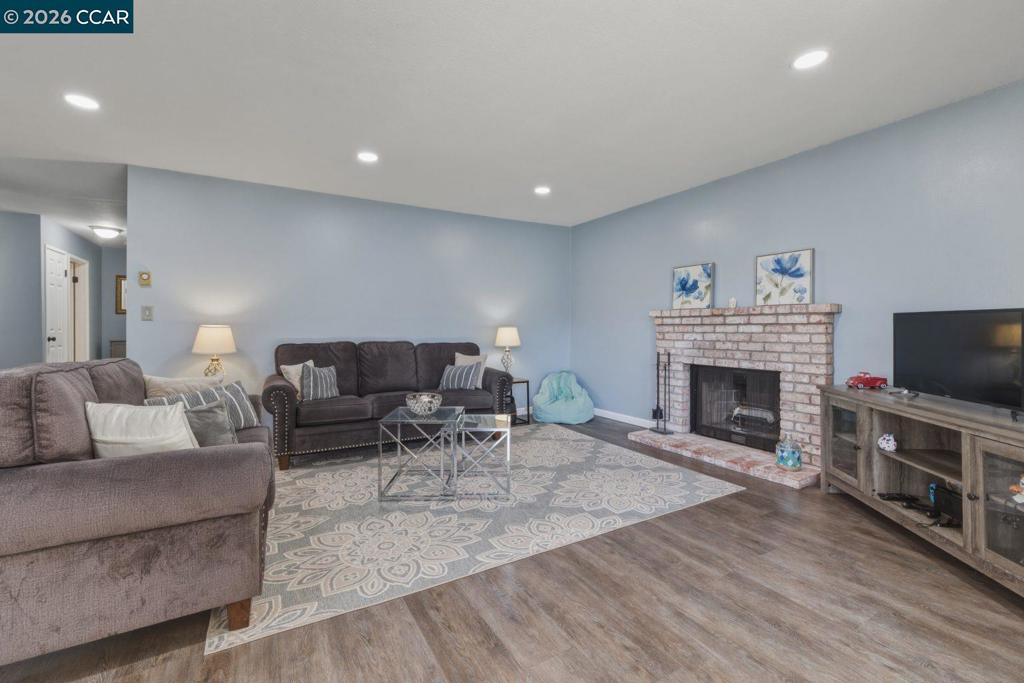 2500 Miramar Ave 201, Castro Valley CA 94546