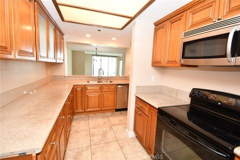 Tiny photo for 520 The Village #110, Redondo Beach, CA 90277 (MLS # SB25049152)