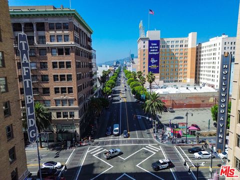 Photo of 6326 Hollywood Boulevard, Los Angeles, CA 90028 (MLS # 24445669)