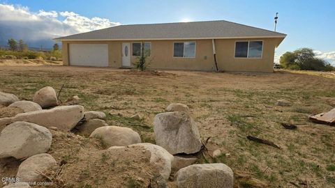 Photo of 9210 Cherokee Trail, Lucerne Valley, CA 92356 (MLS # P1-26514)