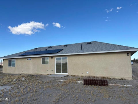 Photo of 9210 Cherokee Trail, Lucerne Valley, CA 92356 (MLS # P1-26514)