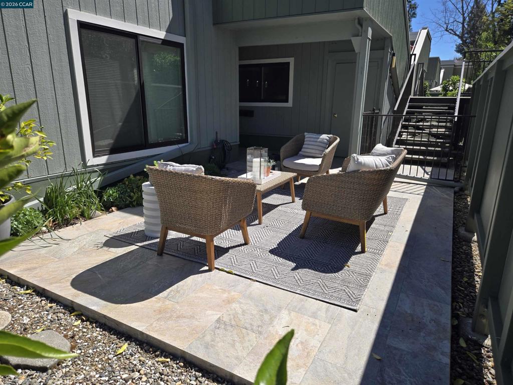 1124 Singingwood Ct 2